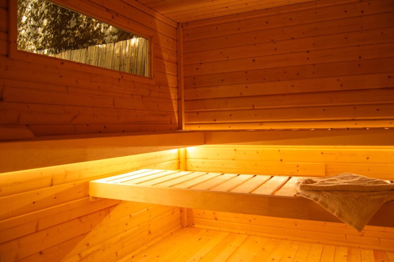 Wellnessoase Mitten In Triberg Triberg im Schwarzwald Exterior foto