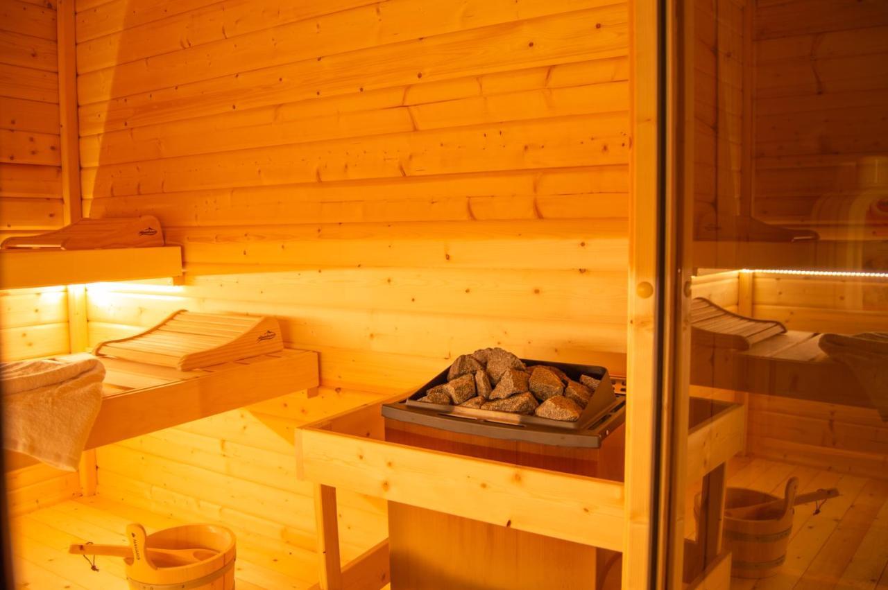 Wellnessoase Mitten In Triberg Triberg im Schwarzwald Exterior foto