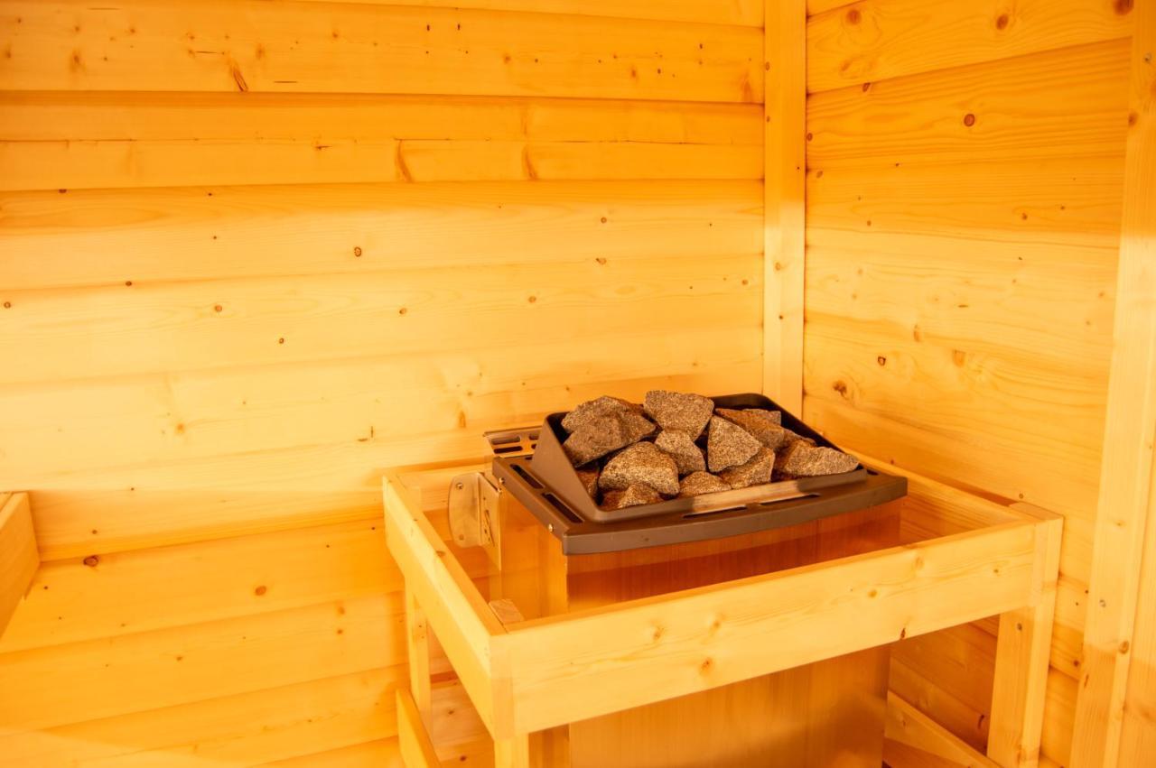 Wellnessoase Mitten In Triberg Triberg im Schwarzwald Exterior foto